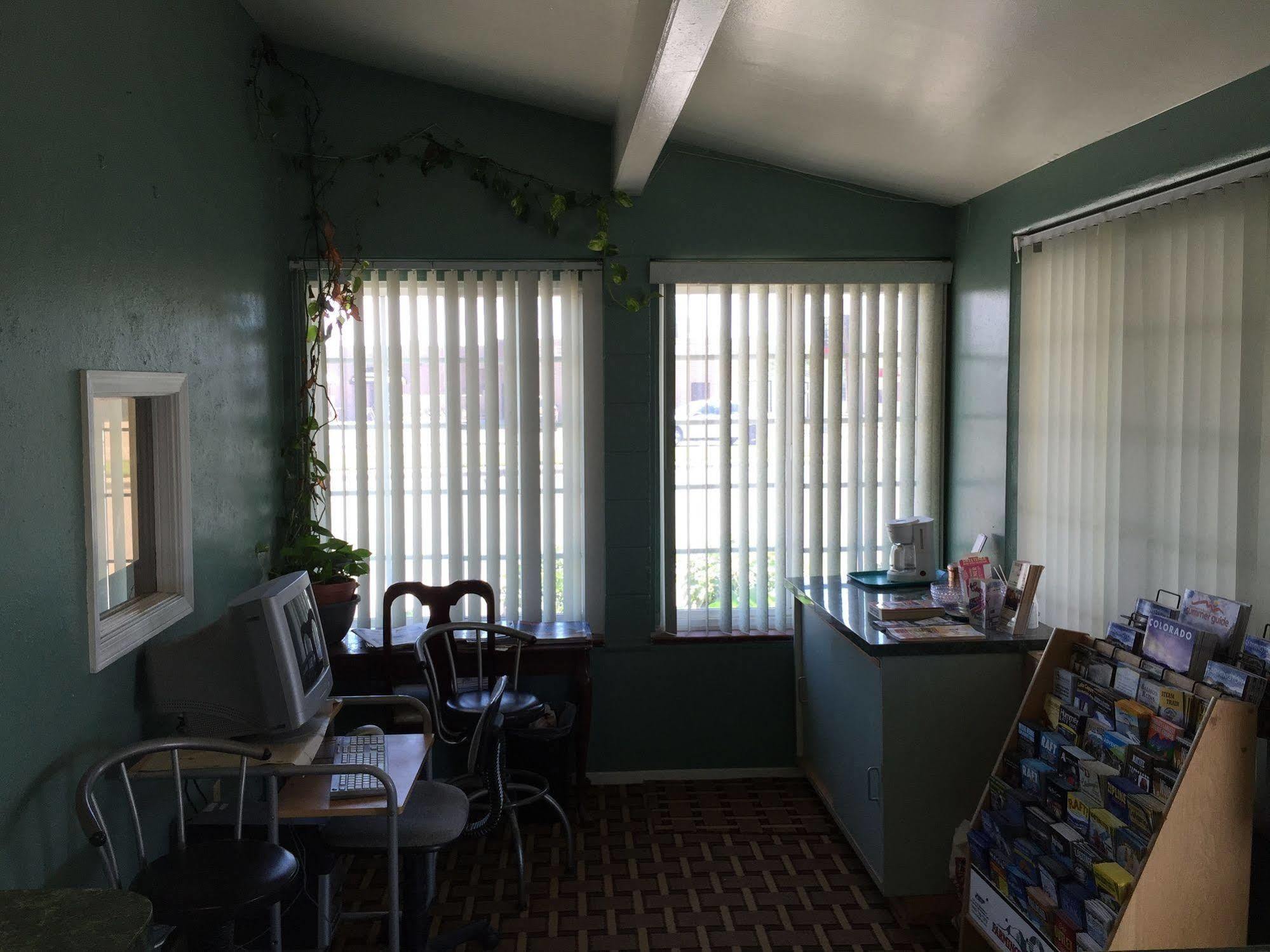 Encore Motel Farmington Bagian luar foto