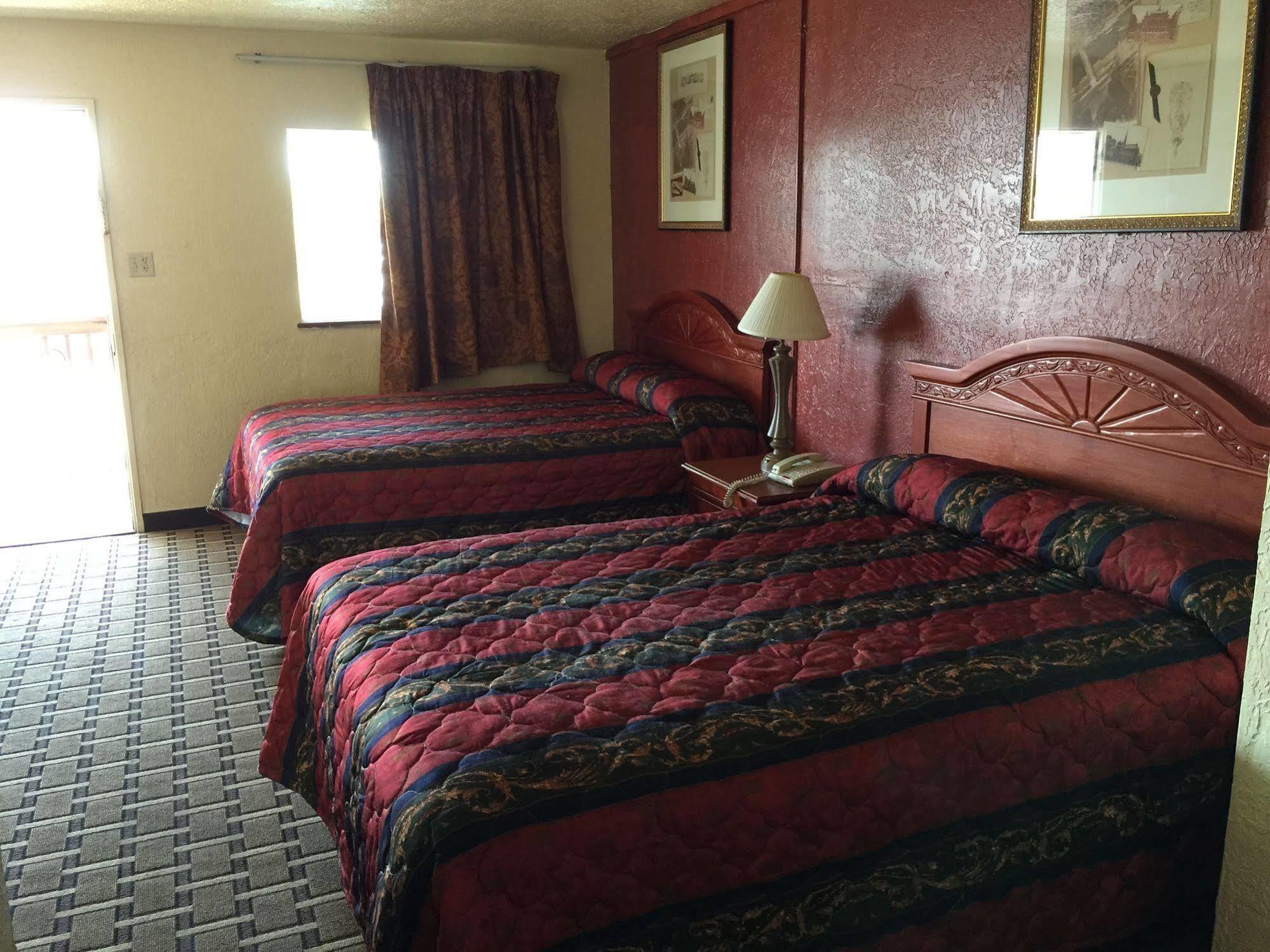 Encore Motel Farmington Bagian luar foto